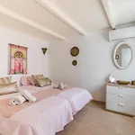 For Rent In Villa