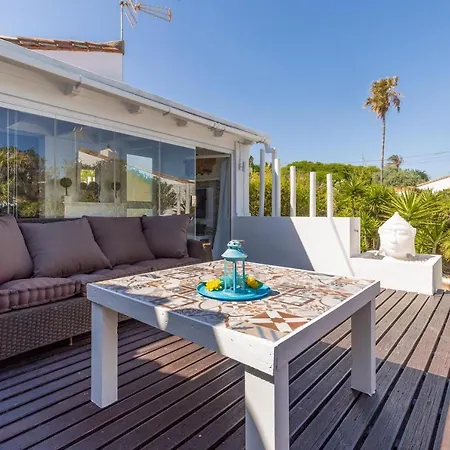 For Rent In Βίλα *