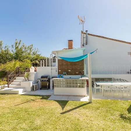 For Rent In * Εστεπόνα