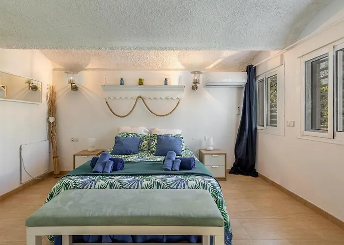 For Rent In Villa Estepona